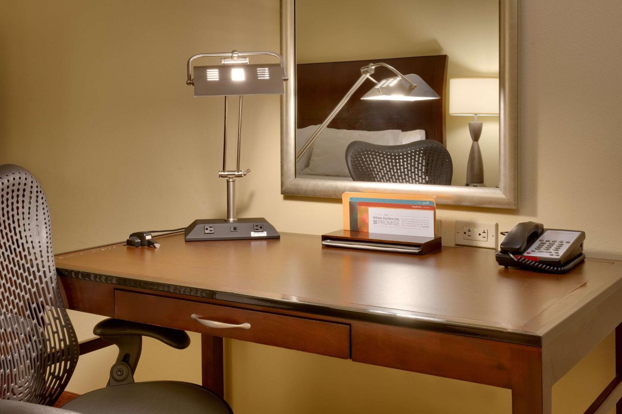 Hilton Garden Inn Clarksville Exteriör bild