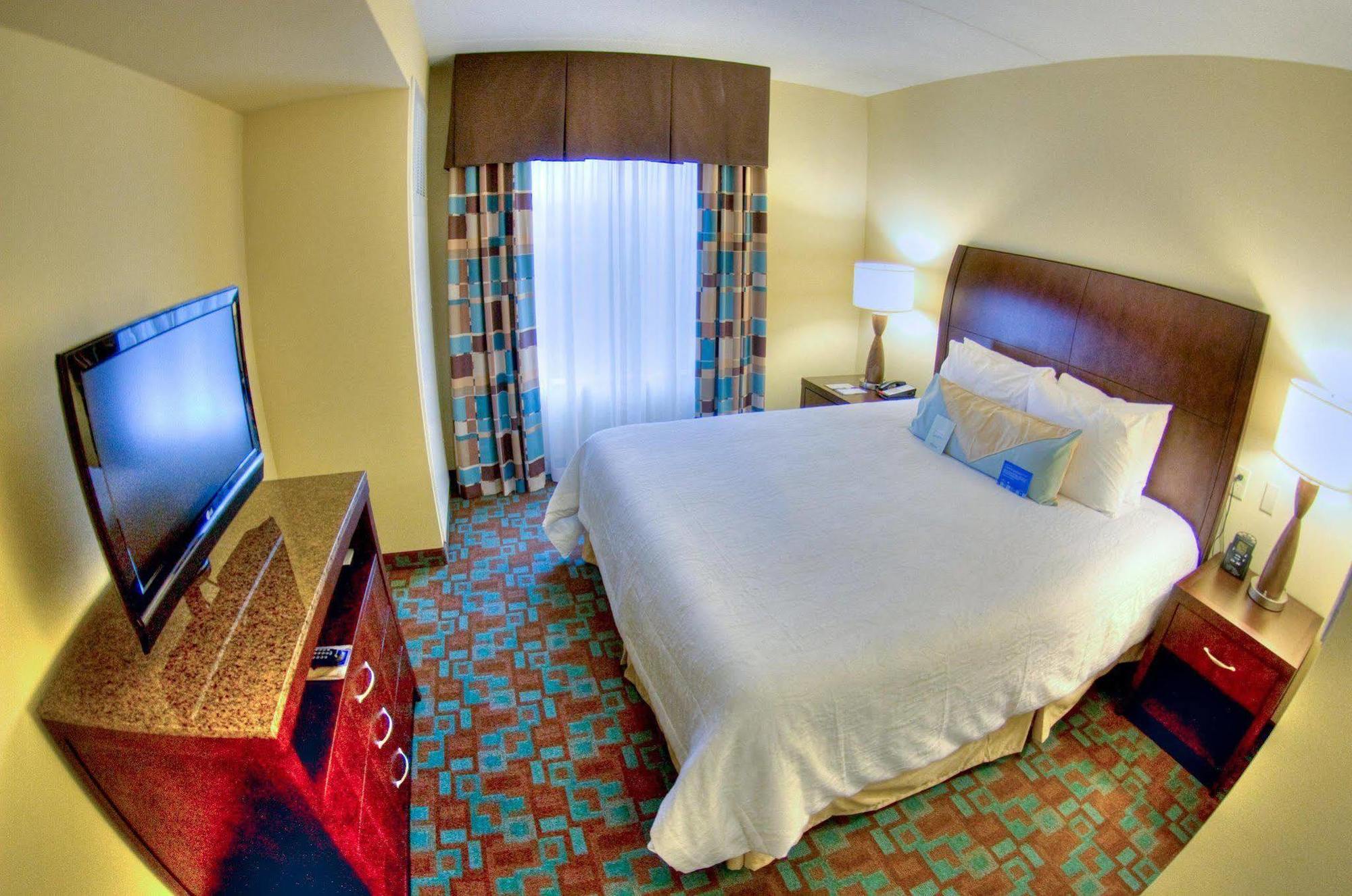 Hilton Garden Inn Clarksville Rum bild